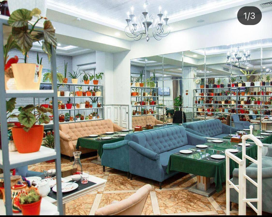 Shedevr Plaza Hotel Namangan Buitenkant foto